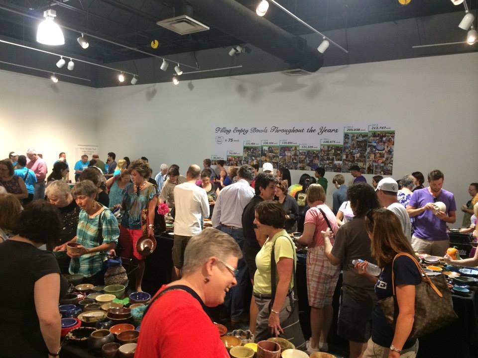 Empty Bowls crowd 2014